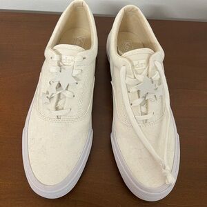 Keds Glow in the Dark Stars White Canvas Sneakers - New - Size 9